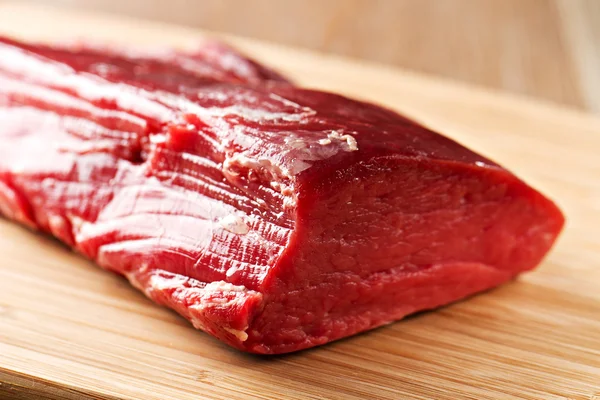 Вирізка RAW яловичини — стокове фото