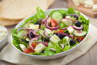 Taze Yunan salatası