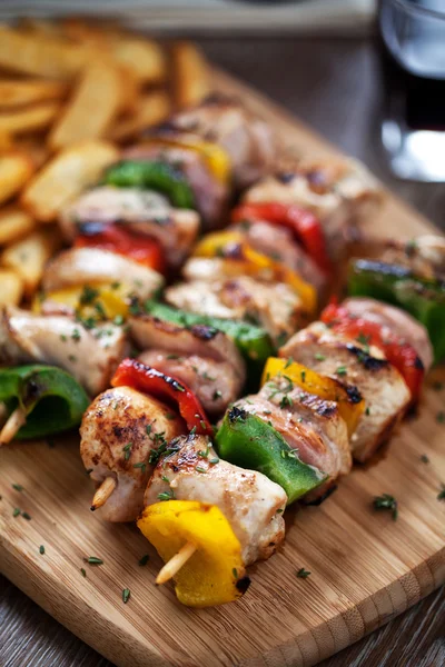 Chicken Skewered with Potatoes — Stock Photo, Image