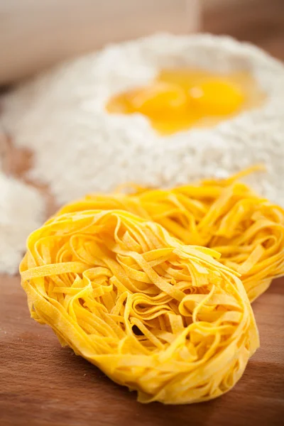 Making Pasta, eggs and flour — Stock Photo, Image