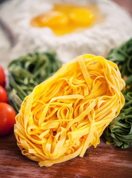 Tomatoes,  eggs and flour — Stock Photo, Image