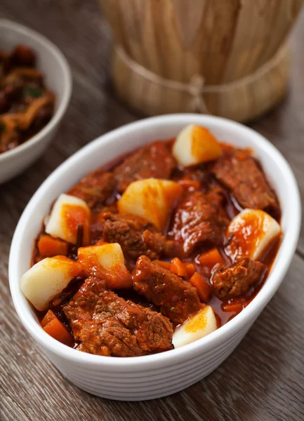 Hot stew with potatoes — Stock Photo, Image