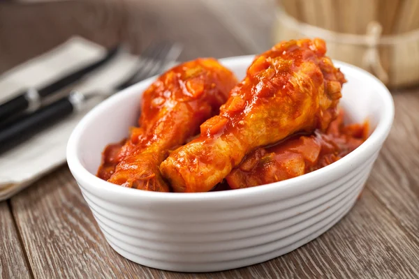Tavuk Cacciatore beyaz kase