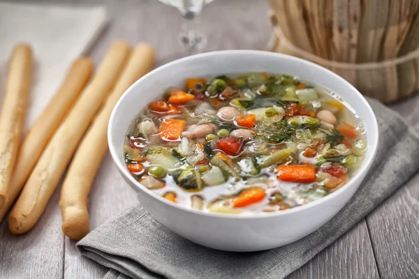 Köstliche Minestrone-Suppe — Stockfoto