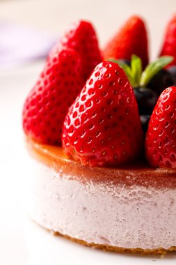 enfes Çilekli pasta