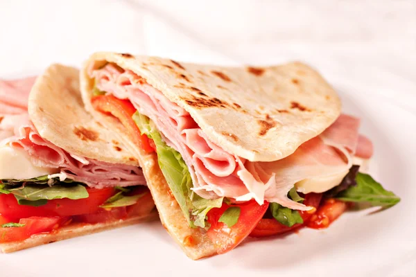 Традиційний італійський piadina — стокове фото