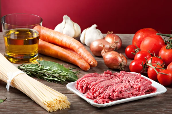 Ingredienti per la salsa bolognese — Foto Stock