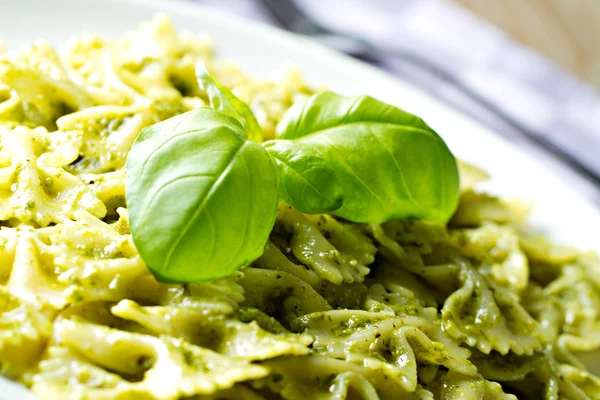 Delicious Pasta al pesto — Stock Photo, Image