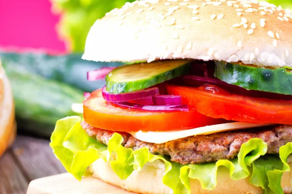 Leckere frische Hamburger — Stockfoto