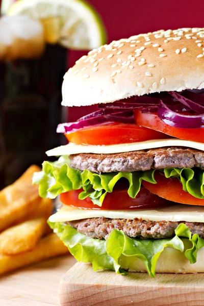 Fresh classic Hamburger — Stock Photo, Image