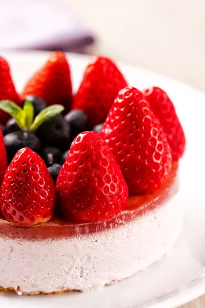 달콤 한 딸기 케이크 — 스톡 사진