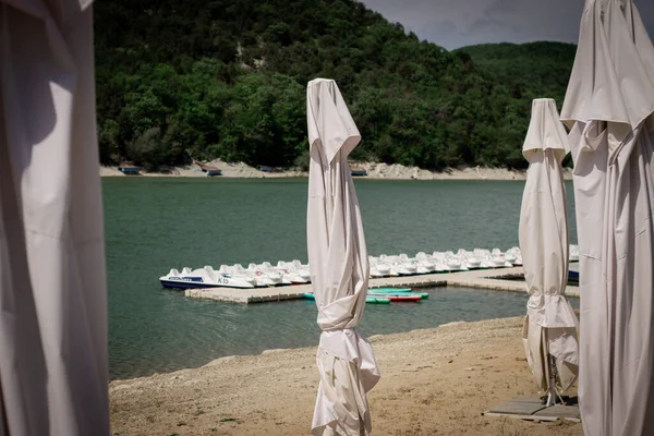 gölde dinlenme, salgın hastalık ve dinlenme, Cypress Gölü, Krasnodar bölgesi, sukko