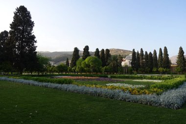 Şiraz, İran - 12 Nisan 2017: Şiraz şehrindeki eski turizm fotoğrafları