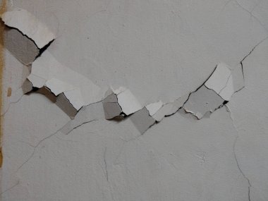 Duvardaki çatlakların yakın plan fotoğrafı