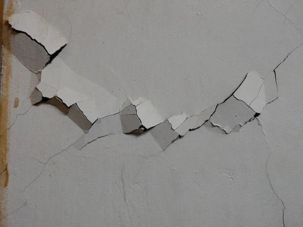 Duvardaki çatlakların yakın plan fotoğrafı