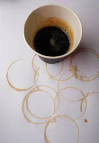 Basra Iraq June 2021 Photo Spill Coffee Cirlcles Paper Cup — Stok fotoğraf