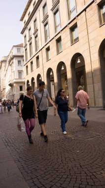 Milan, İtalya - 7 Eylül 2012: Milano şehrinde sorun fotoğrafı