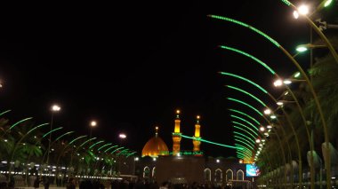 Karbala, Irak - 23 Şubat 2015: Karbala şehrinde imam Husien Shrinei 'nin fotoğrafı