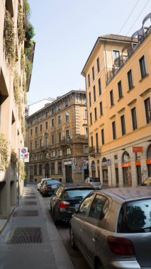 Milan, İtalya - 7 Eylül 2012: Milano 'da turizm fotoğrafları