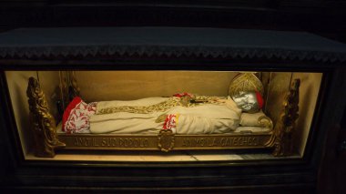 Milan, İtalya - 7 Eylül 2012: Milano Katedrali 'nde turizm fotoğrafı