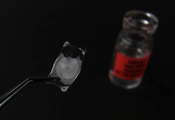 Detailní Fotografie Implantabilního Krycího Skla Icl Pro Léčbu — Stock fotografie