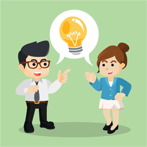 два бизнесмена говорят об идеях
