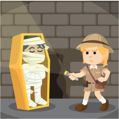 Explorer kadın anne catacomb içinde bulur.