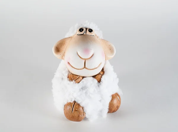 oyuncak beyaz kuzu sembolü yeni 2015 yılında