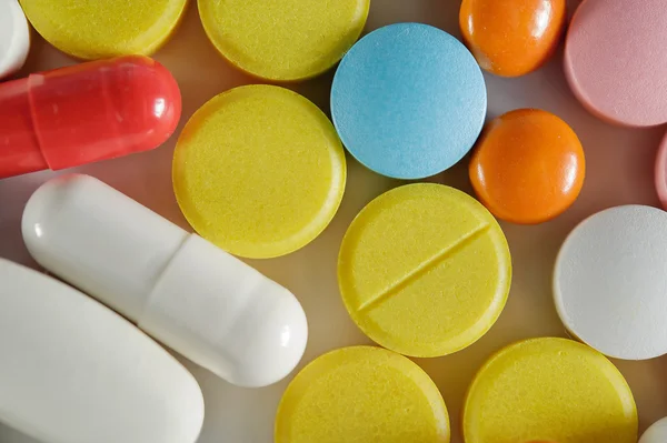 Medicamentos: comprimidos, cápsulas y pastillas de primer plano Imagen de stock