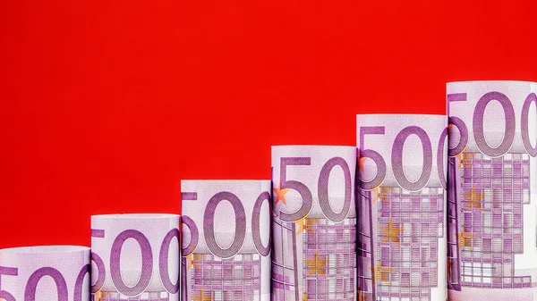Рост шагов, сделанных из банкнот 500 евро — стоковое фото