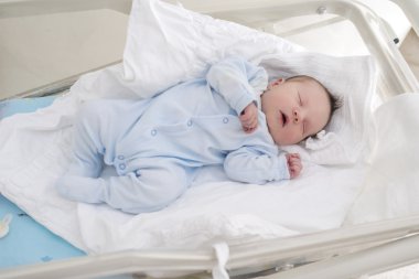 Yeni doğan çocuk uyku 