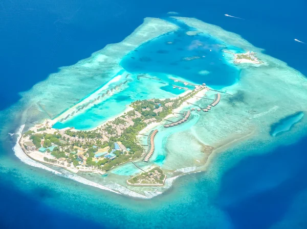 Aerial view of island, maldives — Stock Photo, Image