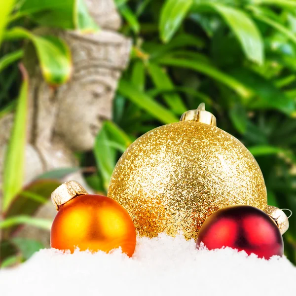 Noel motive ön bulanık tipik balinese sanat ile kombinasyonu — Stok fotoğraf