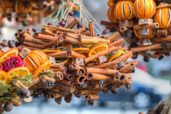 Traditional christmas market decoration, kiosk full of cinnamon — Stock Photo, Image