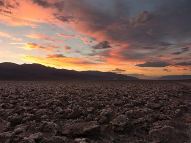 Günbatımında Devils Golf Sahası Ölüm Vadisi Milli Parkı, Nevada
