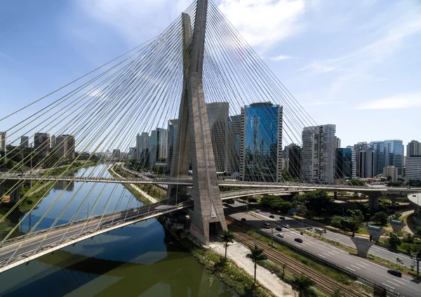 Ponte famosa em São Paulo — Fotografia de Stock