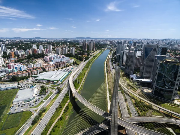 Estaiada Bridge and Skyscrapers in Sao Paulo — Stock Photo, Image