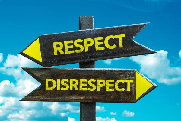 Respect - gebrek aan respect wegwijzer — Stockfoto