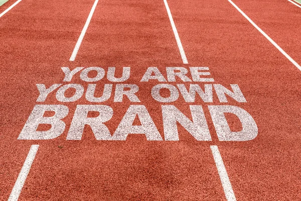 You Are Your Own Brand scris pe pistă — Fotografie, imagine de stoc