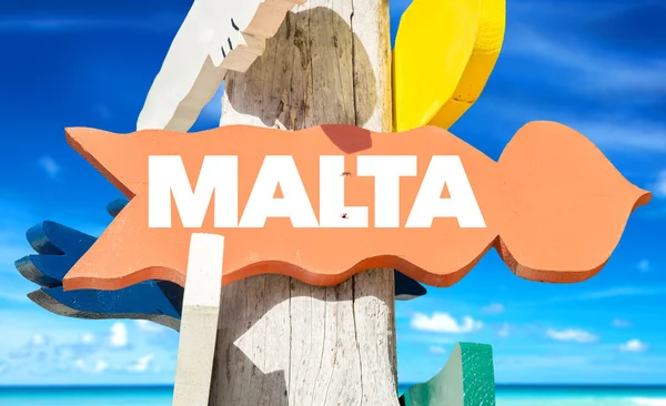 Malta Drewniany drogowskaz — Zdjęcie stockowe