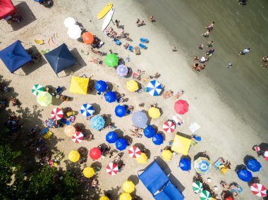 İnsanlar bir plajda, Brezilya