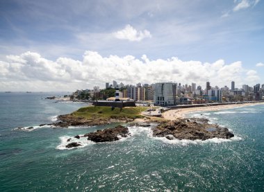 Barra deniz feneri ve Salvador cityscape
