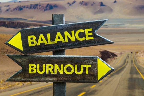 Balance - Burnout crossroad — Stock Photo, Image