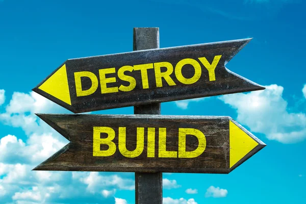 Destroy - Build crossroad — Stock Photo, Image