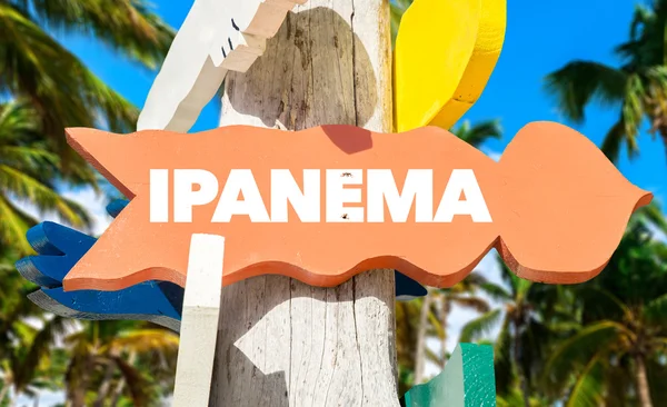 Señalización ipanema con playa —  Fotos de Stock