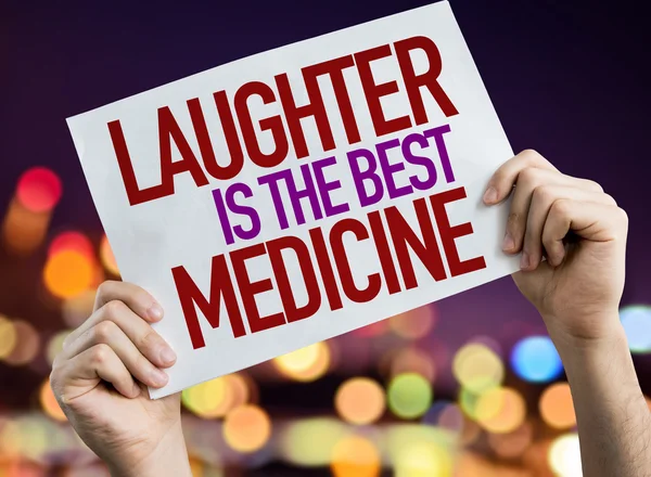 Lachen is het beste medicijn plakkaat — Stockfoto