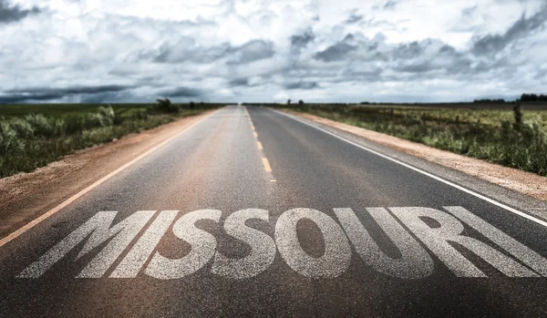 Missouri tekst op de weg — Stockfoto