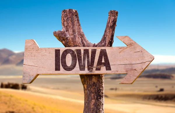Iowa houten teken — Stockfoto