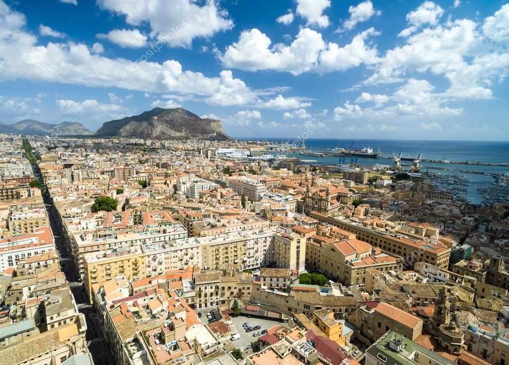 Città di Palermo, Italia — Foto Stock © gustavofrazao #117981290