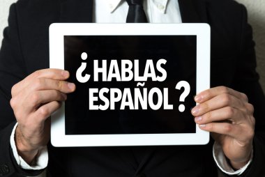 işadamı holding tablet ile metin